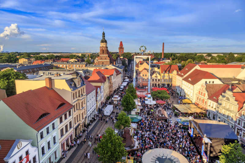 Altmarkt Cottbus_Stadtfest_Weisflog_unbefristet